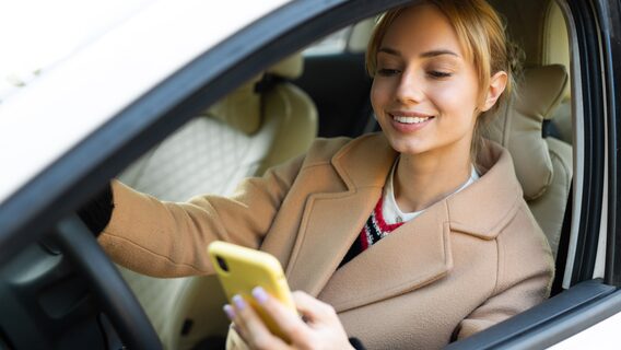 Electronic policy or paper policy: what type of insurance does a modern consumer choose?