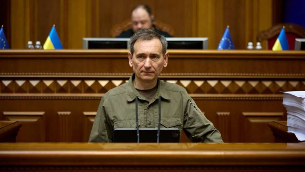 Якщо підприємство хоче когось забронювати, воно через рекрутинг має привести 3-5-10 чоловік до армії. У Раді обговорюють нову ідею щодо зміни правил бронювання