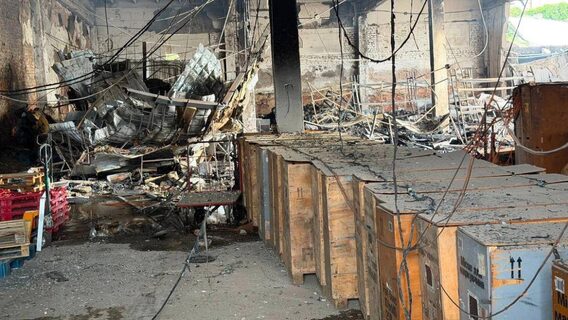Окупанти вдарили КАБами по депо та відділенню «Нової пошти» в Ізюмі