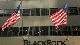 BlackRock відмовилась від фонду відновлення України після перемоги Трампа: переговори з інвесторами зупинили ще в січні